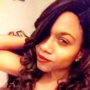 Meet your Posher, Sariya